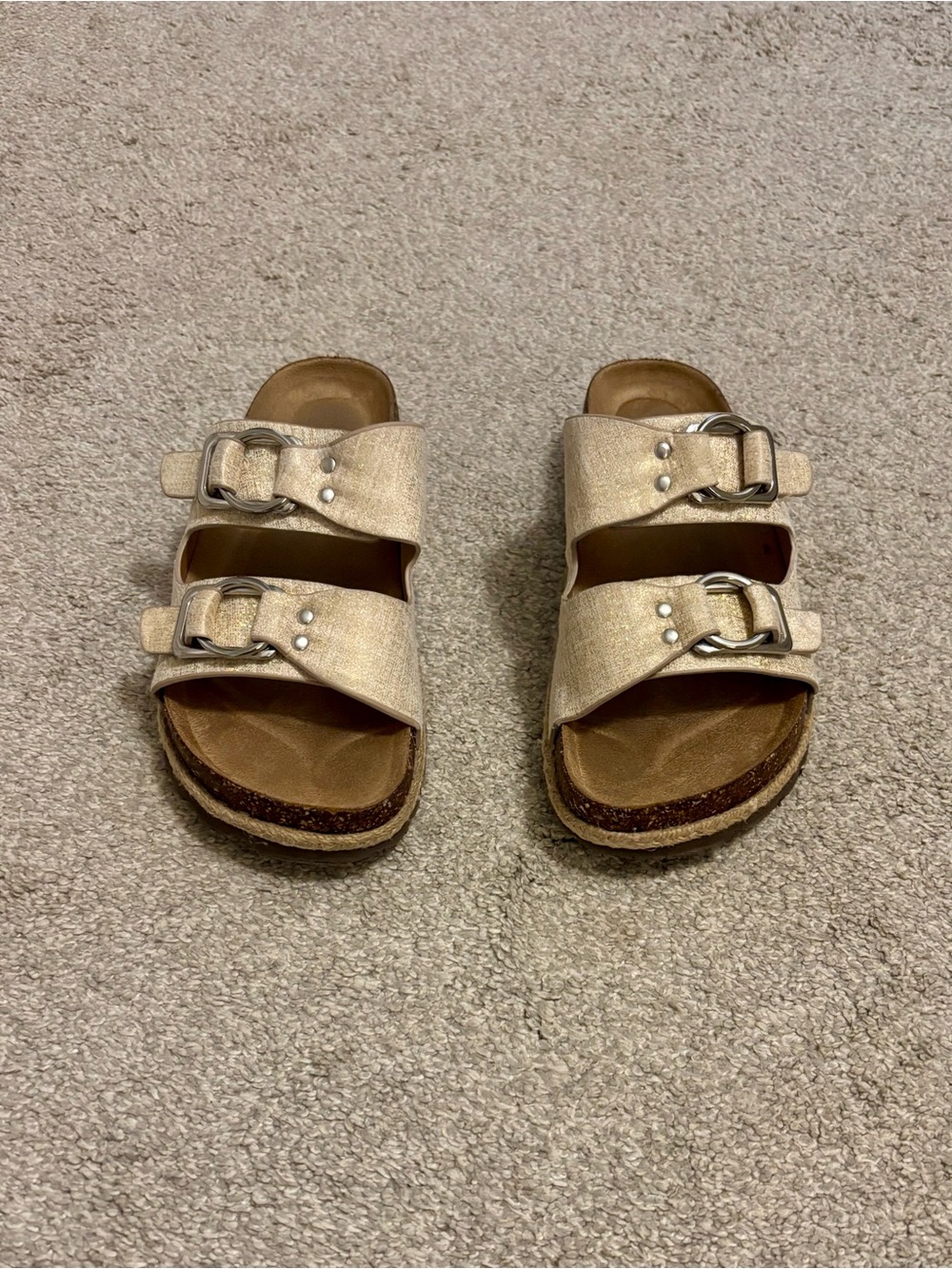 Women’s Adjustable Double-Buckle Sandals in Light Gold Size 4